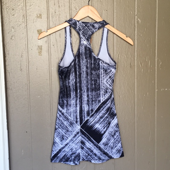 Lululemon tank top - Picture 4 of 7
